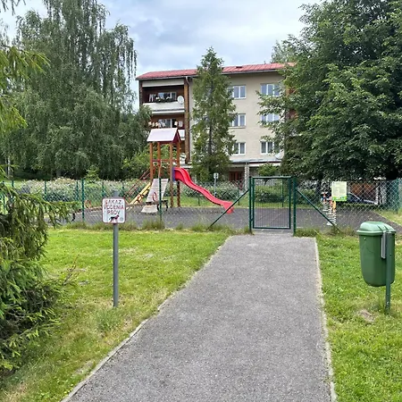 Duplex Tatranska Lomnica, Vysoke Tatry 公寓 *